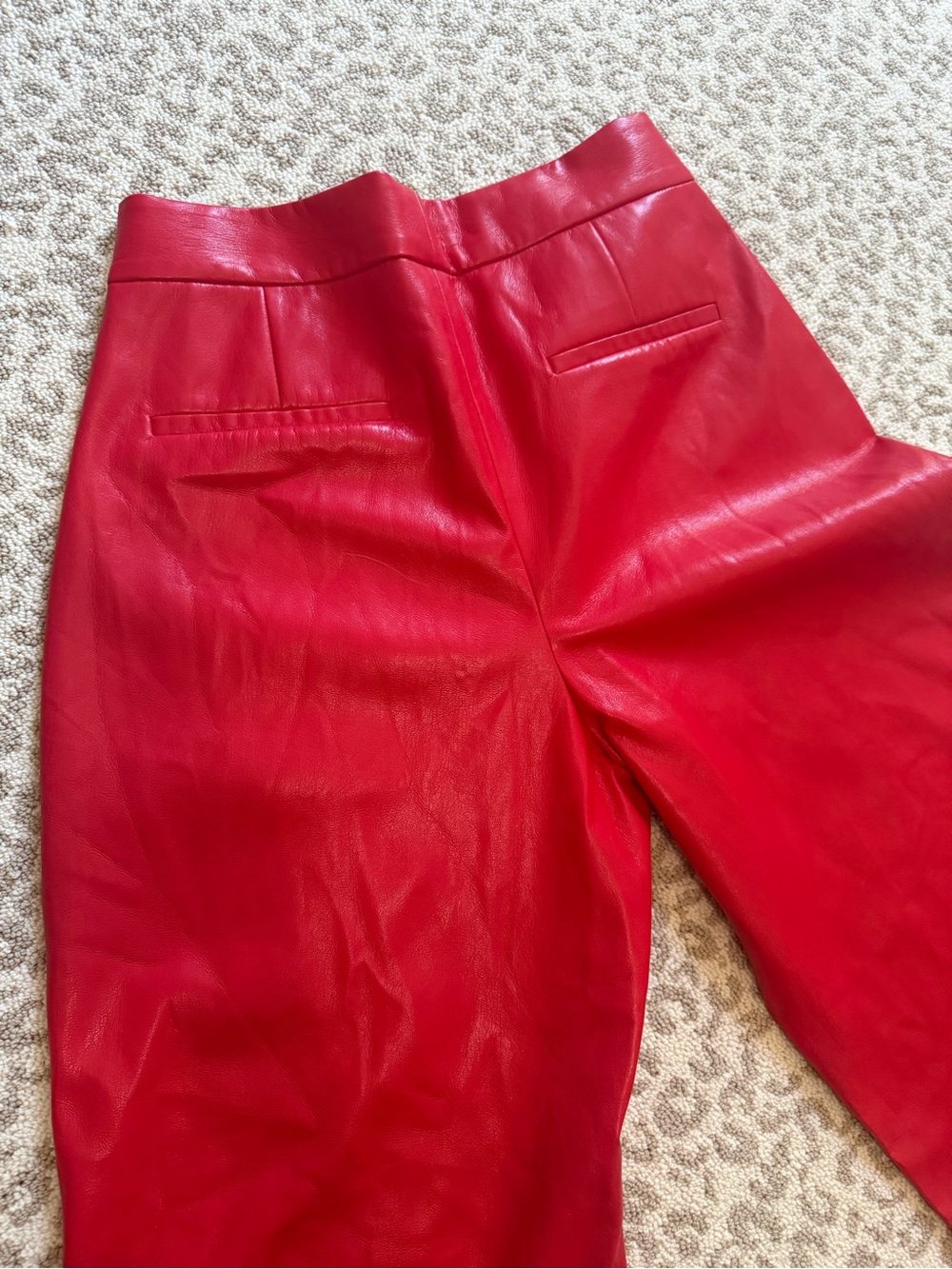 Alice + Olivia Red Faux Leather Wide Leg Trouser Pants NWOT Size 10 - Picture 12 of 15
